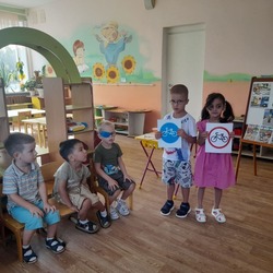 Наш друг - светофор