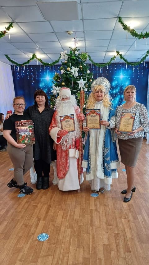 СВОИХ НЕ БРОСАЕМ